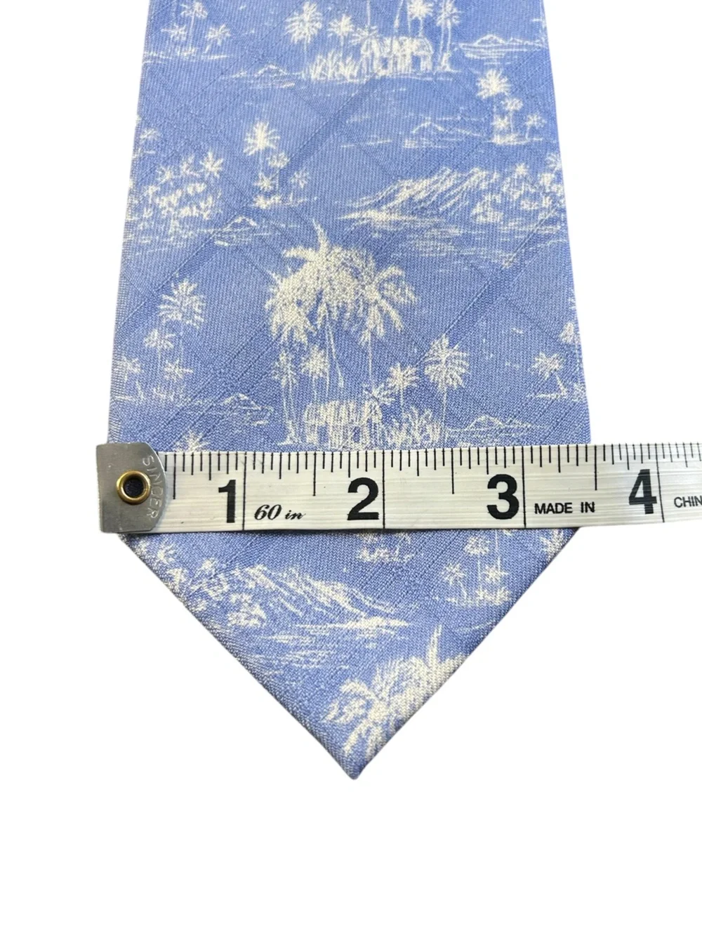 TOMMY BAHAMA Blue White Tropical Island Scenic Silk Necktie Coastal Resort